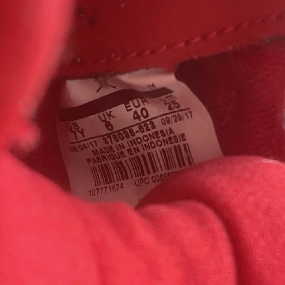 Air Jordan 11 Retro Win Like 96 Gradeschool Size 7Y Or Wmns Size 8.5 378038-623 - Picture 12 of 12